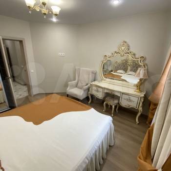 Сдается Многокомнатная квартира, 110 м²