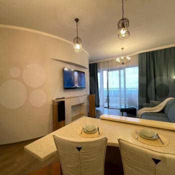 Продается 1-комнатная квартира, 68,3 м²