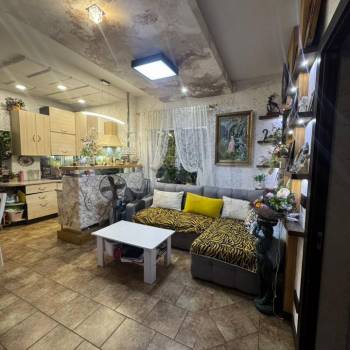 Продается 3-х комнатная квартира, 51,9 м²