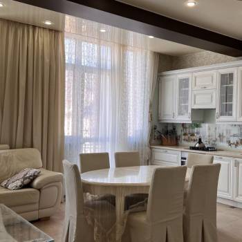 Продается 3-х комнатная квартира, 100 м²