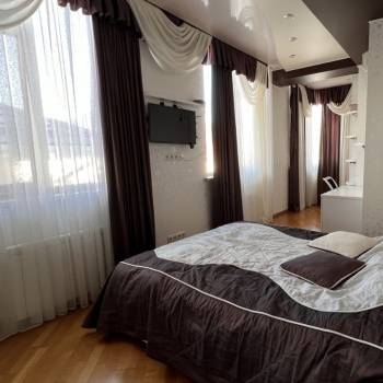 Продается 3-х комнатная квартира, 100 м²