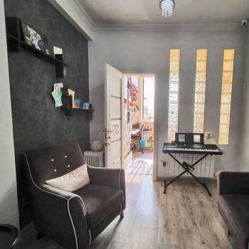 Продается 3-х комнатная квартира, 40,9 м²