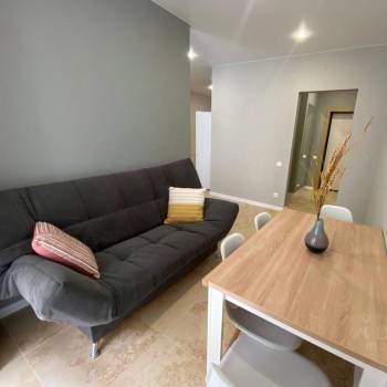 Продается 1-комнатная квартира, 37 м²