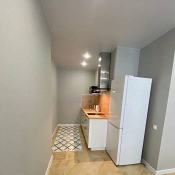 Продается 1-комнатная квартира, 37 м²