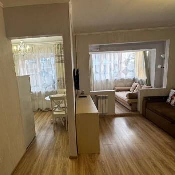 Продается 1-комнатная квартира, 32,7 м²