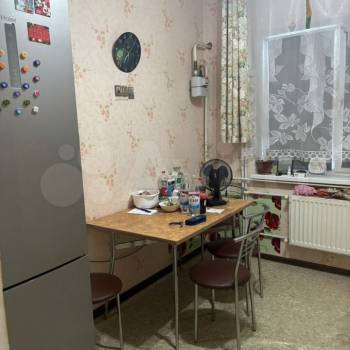 Продается 1-комнатная квартира, 82 м²