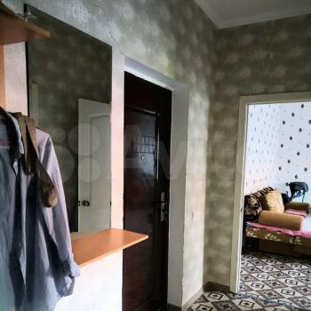 Продается 1-комнатная квартира, 82 м²