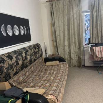 Продается 1-комнатная квартира, 82 м²