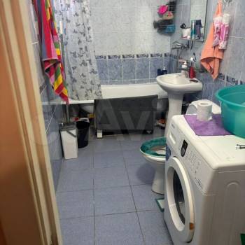 Продается 1-комнатная квартира, 82 м²