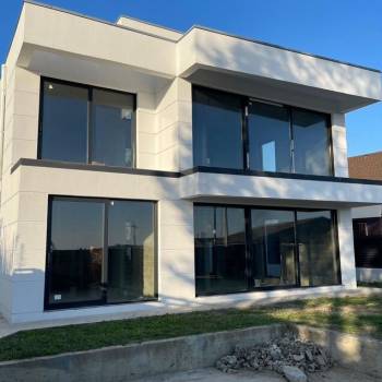 Продается Дом, 240 м²