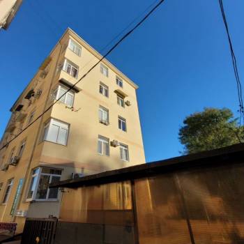 Продается 1-комнатная квартира, 48 м²