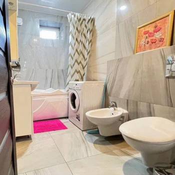 Сдается 1-комнатная квартира, 51 м²