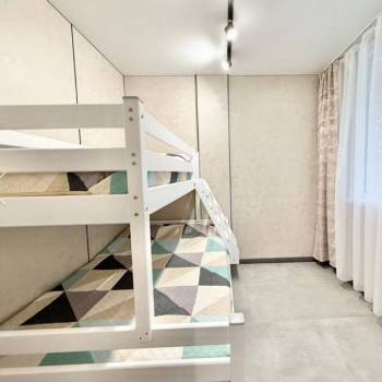 Продается 1-комнатная квартира, 35 м²