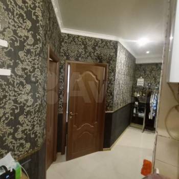 Продается Многокомнатная квартира, 70 м²