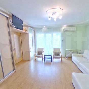 Продается 3-х комнатная квартира, 174 м²