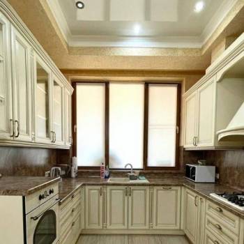 Сдается Многокомнатная квартира, 170 м²