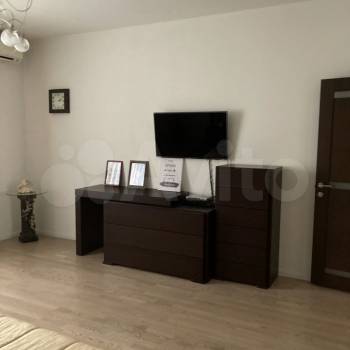 Продается 3-х комнатная квартира, 126 м²