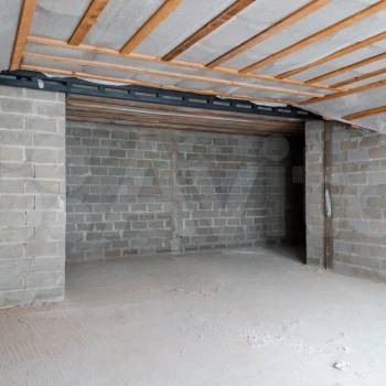 Продается 1-комнатная квартира, 80,2 м²