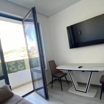 Продается 1-комнатная квартира, 38 м²