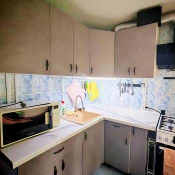 Продается 3-х комнатная квартира, 42 м²