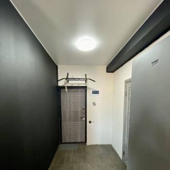 Продается 1-комнатная квартира, 40,6 м²