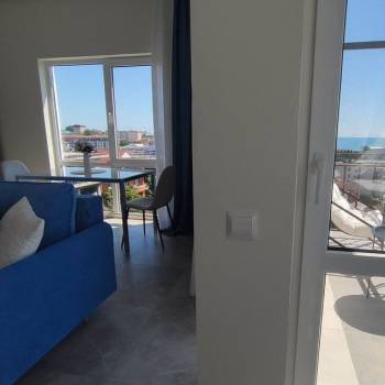 Продается 1-комнатная квартира, 45 м²