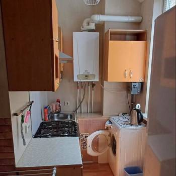 Продается 1-комнатная квартира, 28 м²