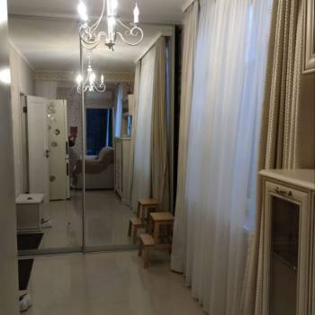 Продается 1-комнатная квартира, 42 м²