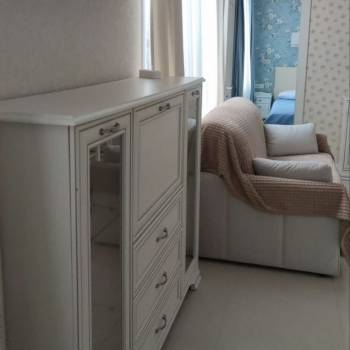 Продается 1-комнатная квартира, 42 м²