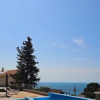 Продается Дом, 400 м²