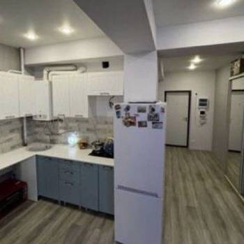 Продается 1-комнатная квартира, 43 м²