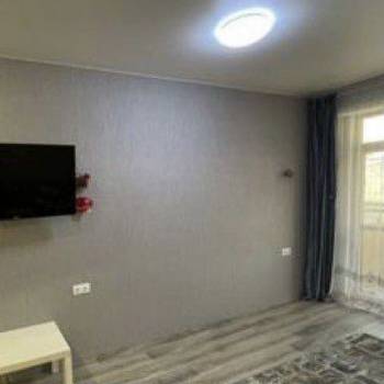 Продается 1-комнатная квартира, 43 м²