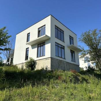 Продается Дом, 185 м²