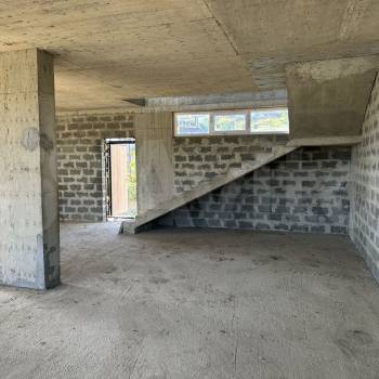 Продается Дом, 185 м²