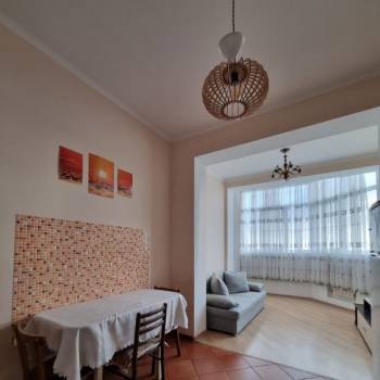 Сдается 1-комнатная квартира, 56 м²