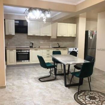 Продается 3-х комнатная квартира, 104 м²