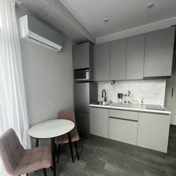 Продается 1-комнатная квартира, 18,2 м²