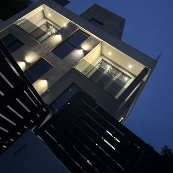 Продается Дом, 180 м²