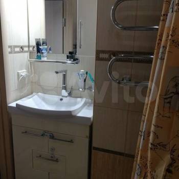 Продается 1-комнатная квартира, 60 м²