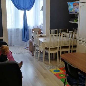 Продается 1-комнатная квартира, 60 м²