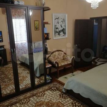 Продается 1-комнатная квартира, 60 м²