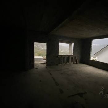 Продается Дом, 310 м²