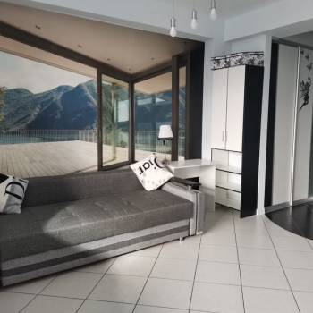 Продается 1-комнатная квартира, 44 м²