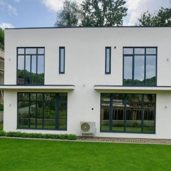 Продается Дом, 220 м²