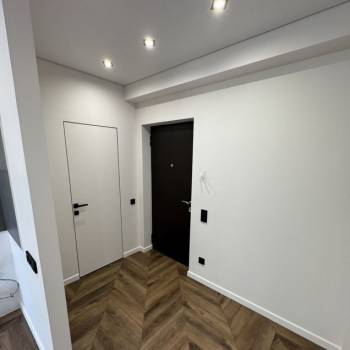 Продается 1-комнатная квартира, 41 м²