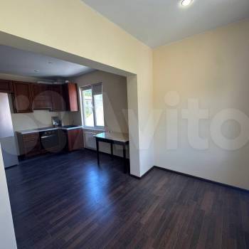 Продается Многокомнатная квартира, 131 м²