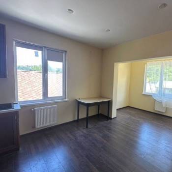 Продается Многокомнатная квартира, 131 м²