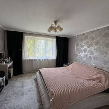 Продается Многокомнатная квартира, 121 м²