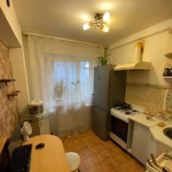 Продается 1-комнатная квартира, 32 м²