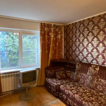 Продается 1-комнатная квартира, 32 м²